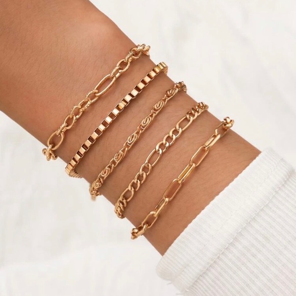 PinkBaeBoutique Jewelry - 3/$30 💛 5pc Chain Bracelet